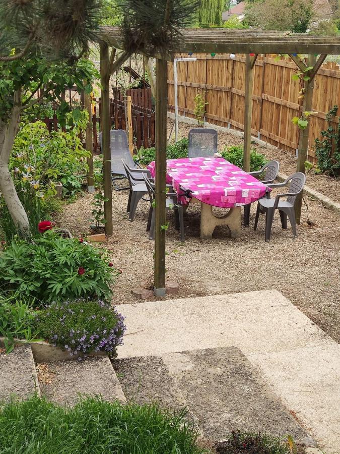 Chambre En Rez De Jardin Gland Exterior photo